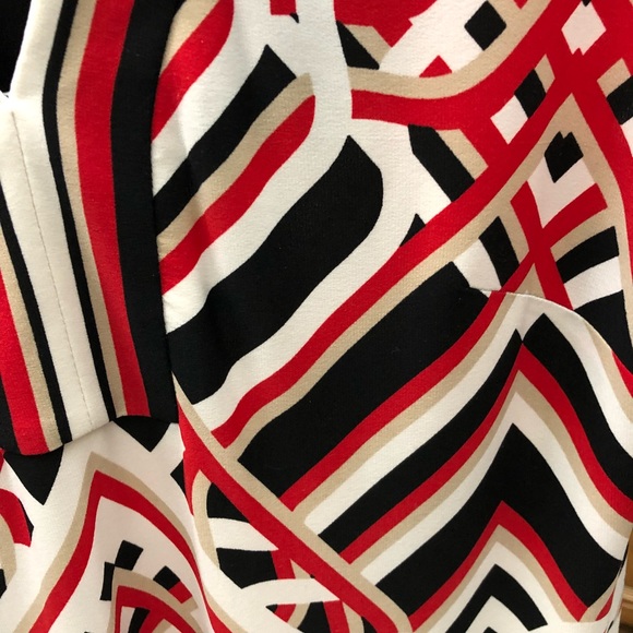 Dress - Picture 3 of 4